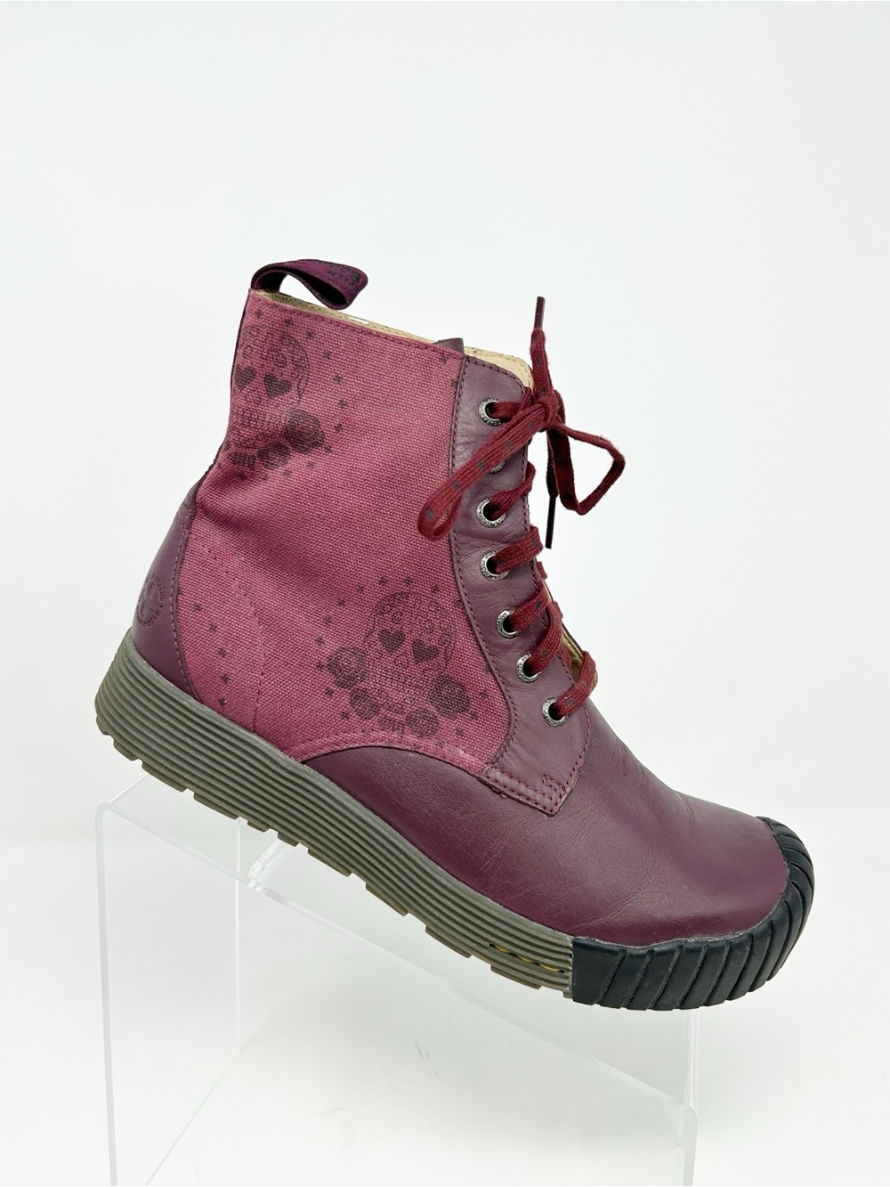 Dr. Martens Purple Skull Print Lace Up Ankle Combat Boots Goth Punk Size 8